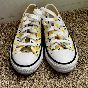 Kids Lemon Converse size 12